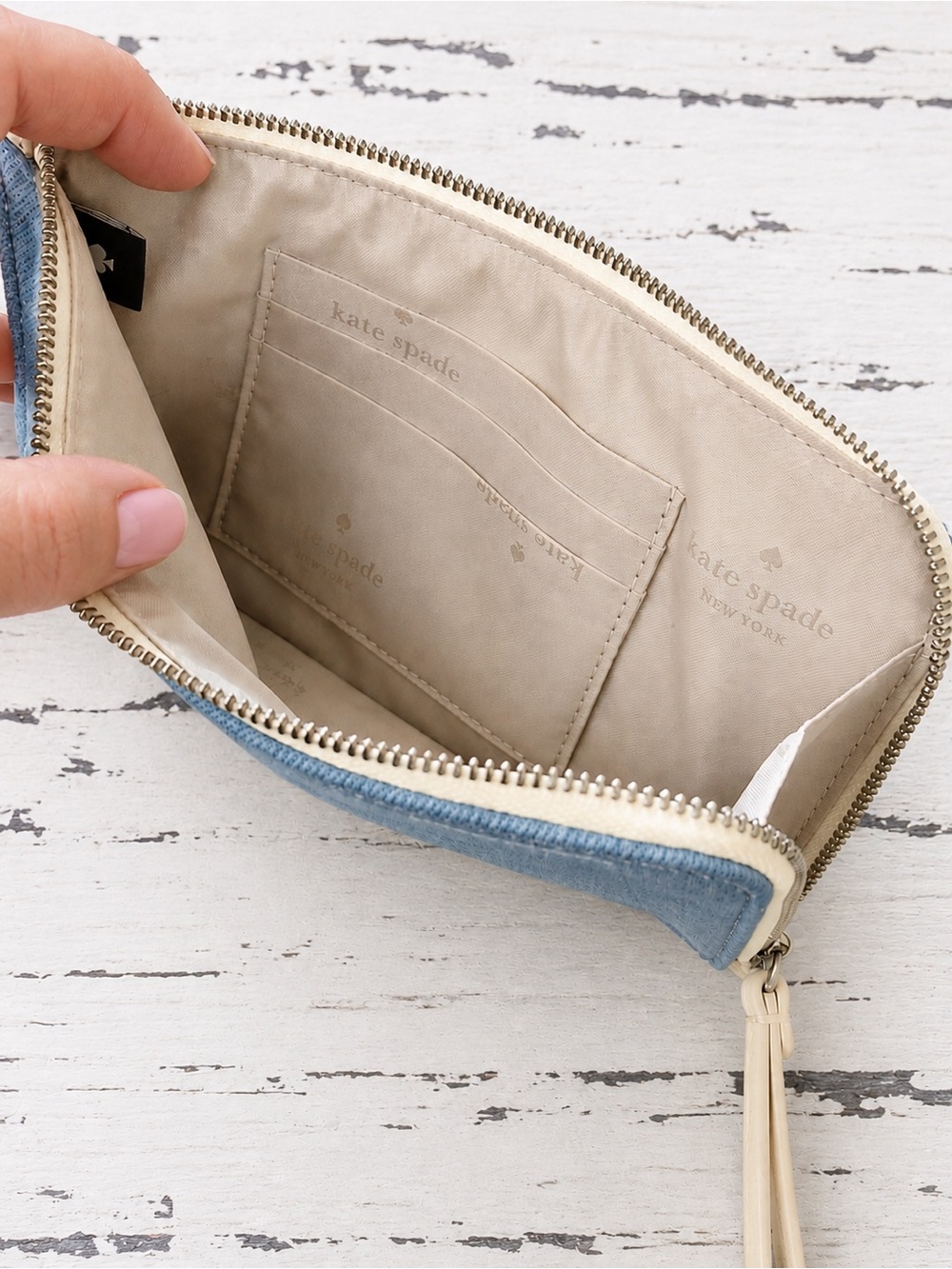 NWT Kate Spade Lucy Denim Zip Wristlet with Cream Leather Trim - Picture 5 of 6